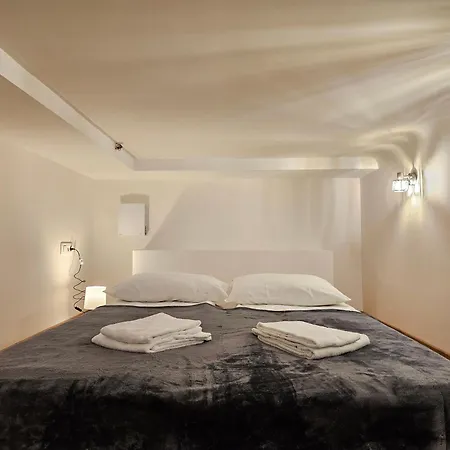 Relaxed Escape In The Old Town - App Sviti Tour As Апартаменты