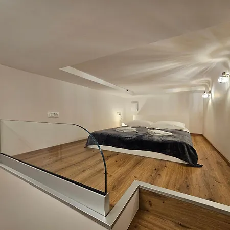 Appartamento Relaxed Escape In The Old Town - App Sviti Tour As *
